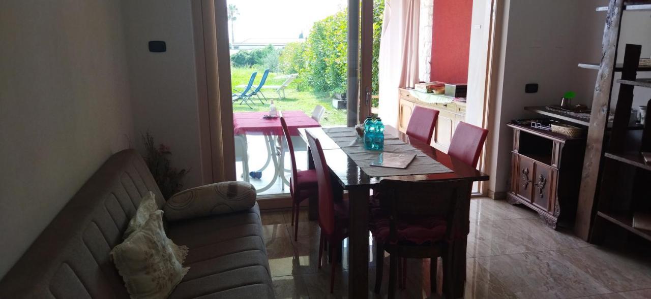 Ferienwohnung Rosa Dei Venti Sul Garda Bardolino Exterior foto
